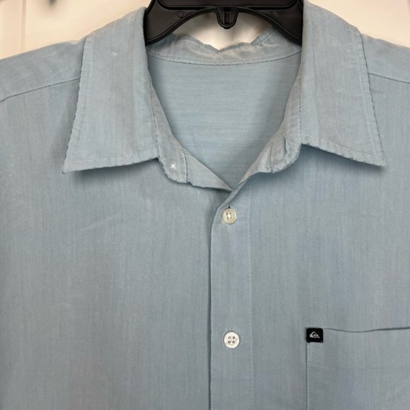 Quiksilver Men's Button Down Shirt Blue Shimmer Short Sleeve Collared XL - Picture 3 of 9